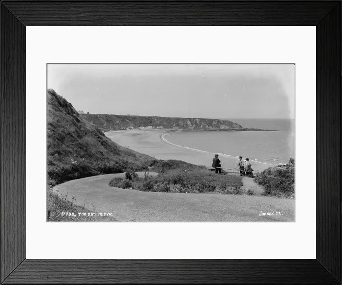 Framed Print : The Bay at Nefyn Framed Print : The Bay at Nefyn