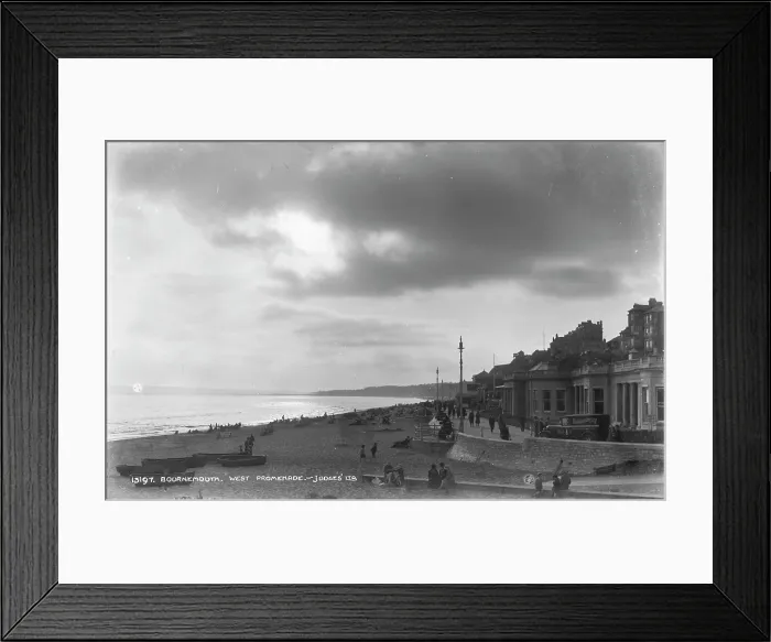 Framed Print : Bournemouth West Promenade Framed Print : Bournemouth West Promenade