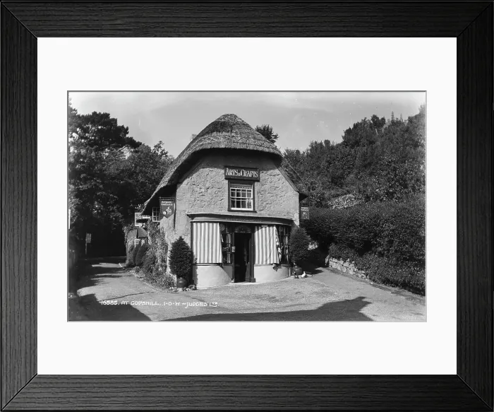 Framed Print : Arts and Crafts Shop Framed Print : Arts and Crafts Shop