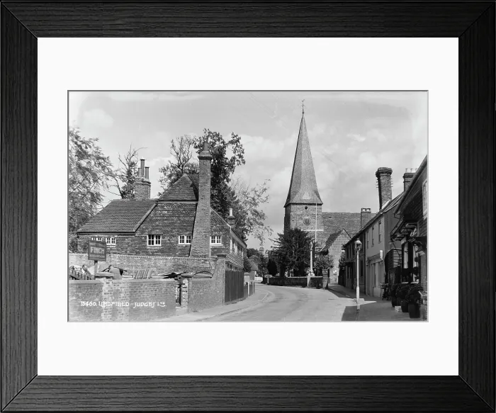 Framed Print : A Quiet Street in Lindfield Framed Print : A Quiet Street in Lindfield
