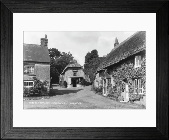 Framed Print : Old Cottages in Godshill Framed Print : Old Cottages in Godshill