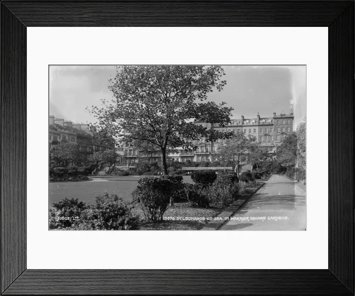 Framed Print : St. Leonards-on-Sea in Warrior Square Gardens Framed Print : St. Leonards-on-Sea in Warrior Square Gardens