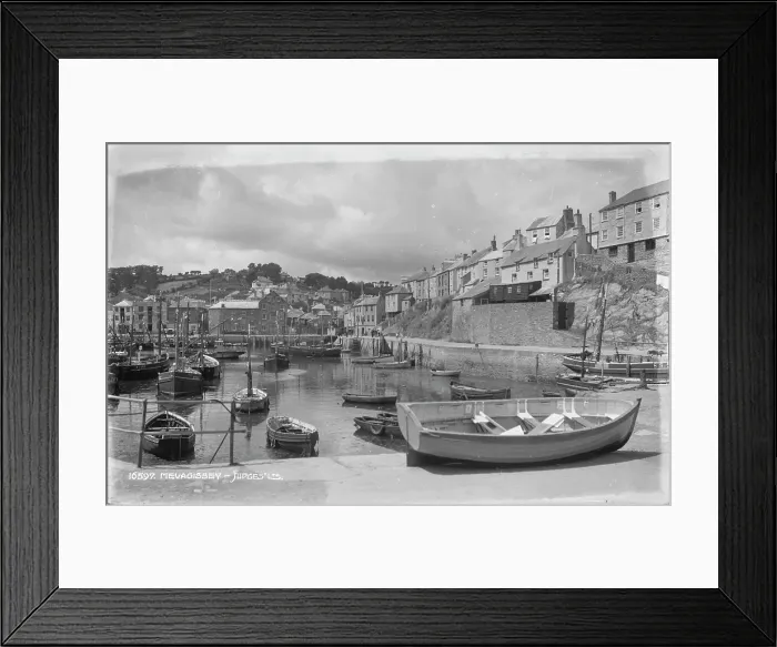 Framed Print : Mevagissey Harbour Framed Print : Mevagissey Harbour
