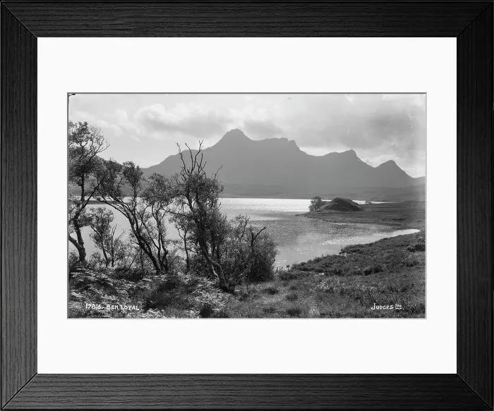 Framed Print : Ben Loyal Landscape