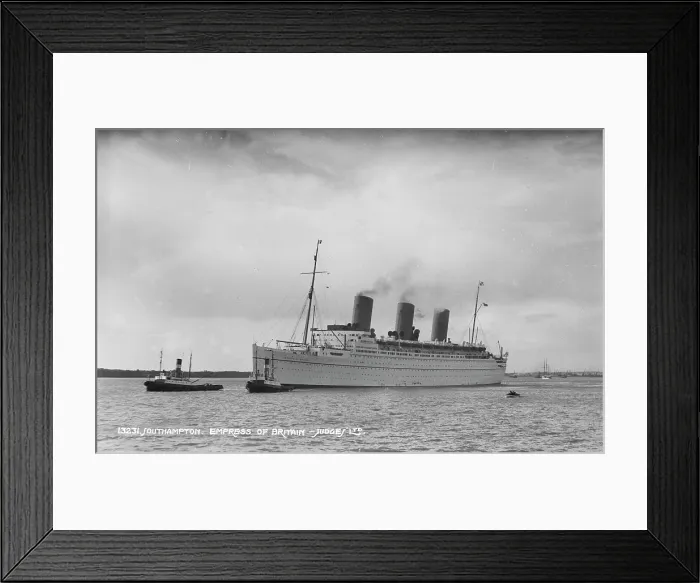 Framed Print : Empress of Britain in Southampton Framed Print : Empress of Britain in Southampton