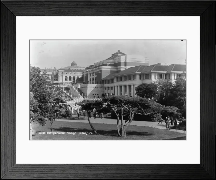 Framed Print : Bournemouth Pavilion Framed Print : Bournemouth Pavilion