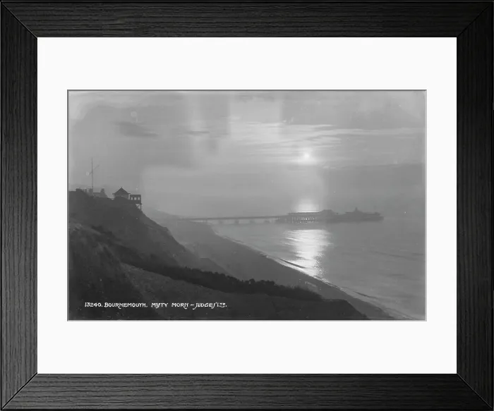 Framed Print : Misty Morning at Bournemouth Framed Print : Misty Morning at Bournemouth