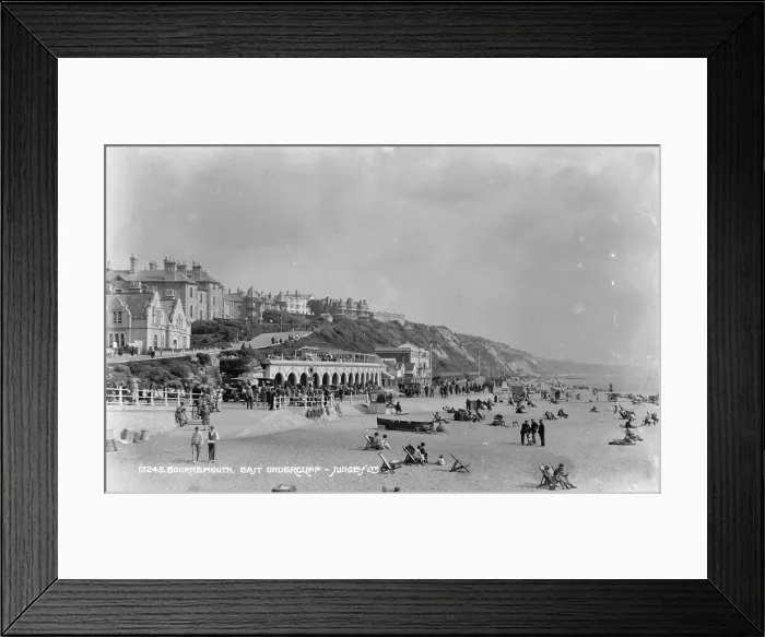 Framed Print : Bournemouth Beach at East Undercliff Framed Print : Bournemouth Beach at East Undercliff