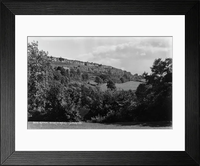 Framed Print : Eyarth Rock, Ruthin Framed Print : Eyarth Rock, Ruthin