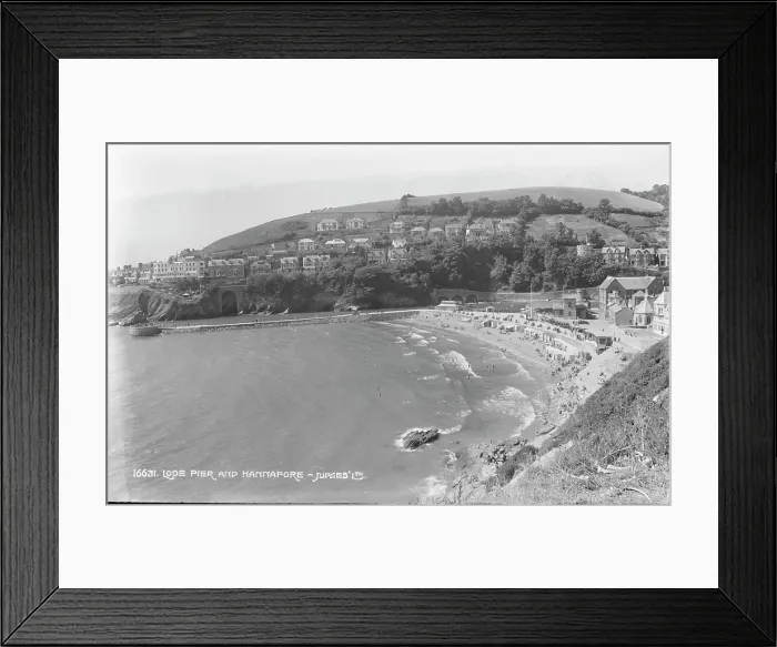 Framed Print : Looe Pier and Hannafore Framed Print : Looe Pier and Hannafore