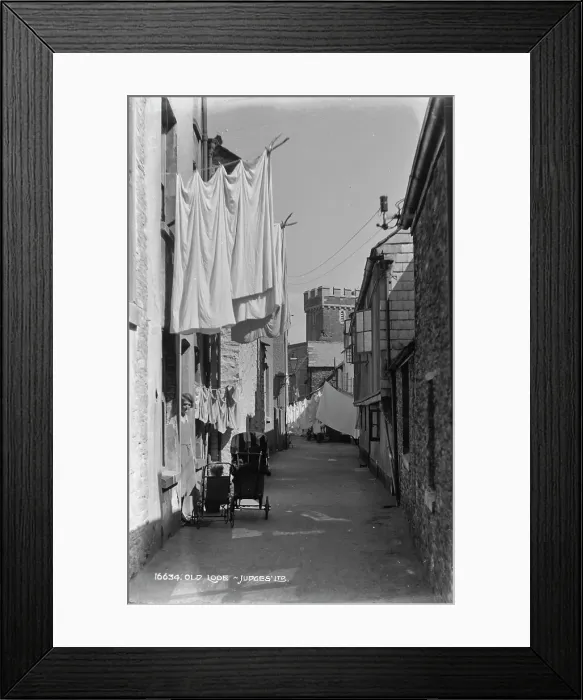 Framed Print : Laundry Day in Old Looe Framed Print : Laundry Day in Old Looe