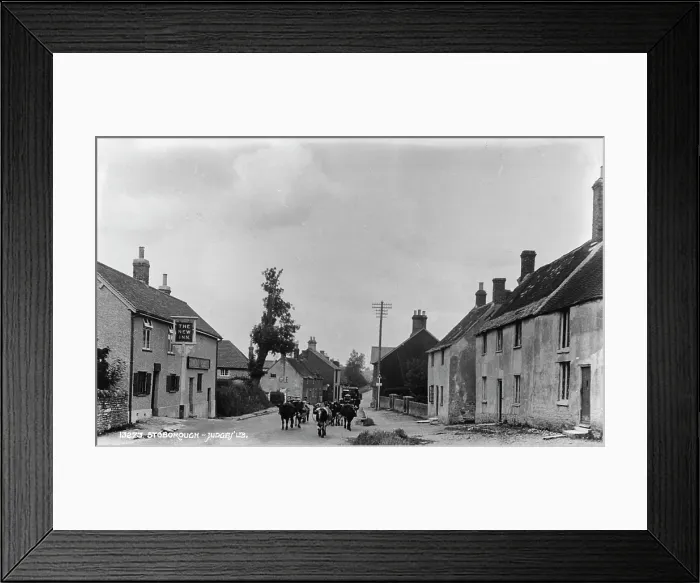 Framed Print : The New Inn in Stoborough Framed Print : The New Inn in Stoborough