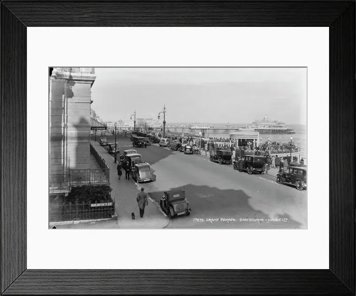 Framed Print : Grand Parade, Eastbourne Framed Print : Grand Parade, Eastbourne