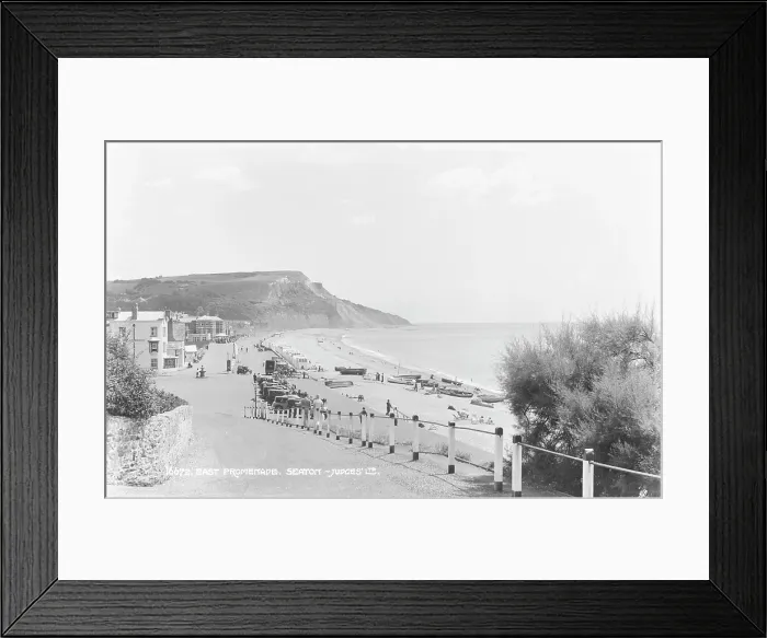 Framed Print : East Promenade, Seaton Framed Print : East Promenade, Seaton