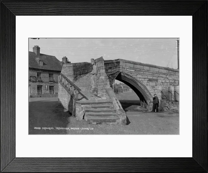 Framed Print : Triangular Bridge in Crowland Framed Print : Triangular Bridge in Crowland