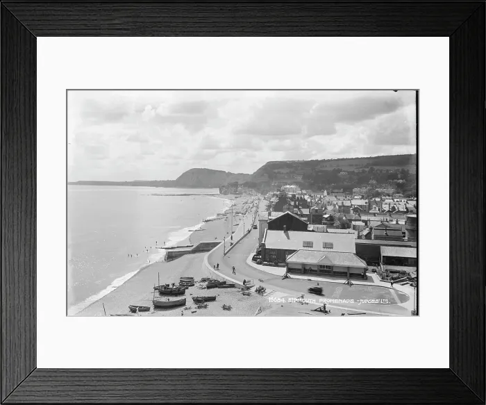 Framed Print : Sidmouth Promenade Framed Print : Sidmouth Promenade