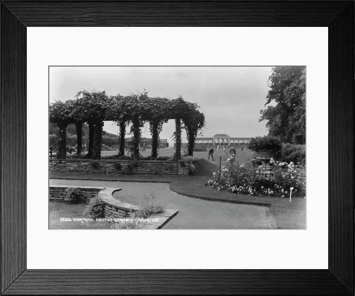 Framed Print : Denton Gardens in Worthing Framed Print : Denton Gardens in Worthing