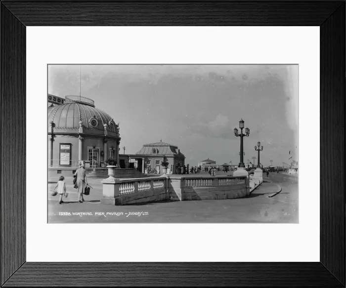 Framed Print : Worthing Pier Pavilion Framed Print : Worthing Pier Pavilion