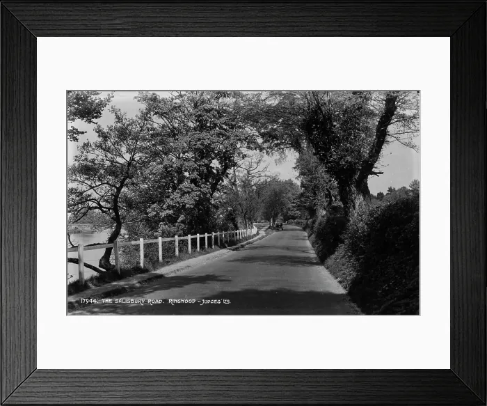 Framed Print : The Salisbury Road, Ringwood Framed Print : The Salisbury Road, Ringwood