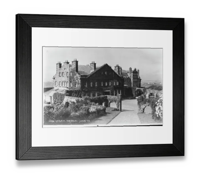 Framed Print : The Coleg in Harlech Framed Print : The Coleg in Harlech