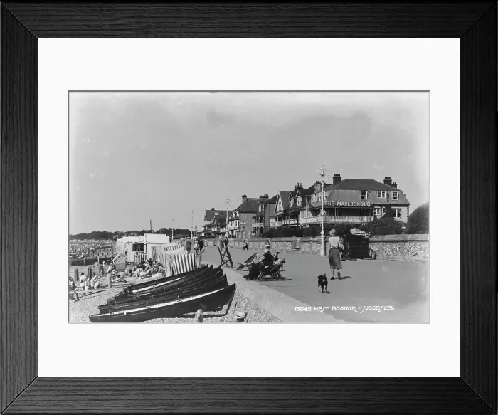 Framed Print : Seaside Promenade at West Bognor Framed Print : Seaside Promenade at West Bognor