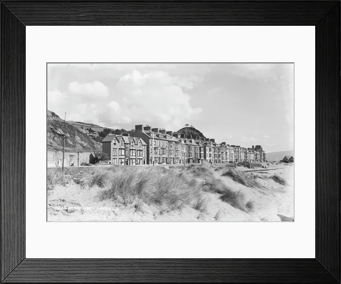 Framed Print : Seaside Homes in Aberdovey Framed Print : Seaside Homes in Aberdovey