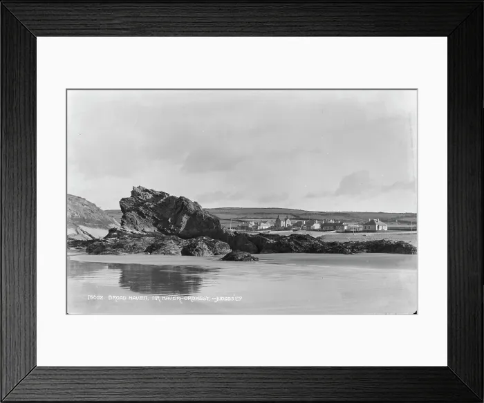 Framed Print : Broad Haven, Near Haverfordwest Framed Print : Broad Haven, Near Haverfordwest