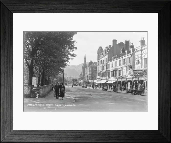 Framed Print : Mostyn Street, Llandudno Framed Print : Mostyn Street, Llandudno