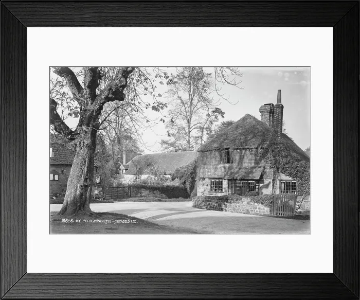 Framed Print : Historic Cottage in Fittleworth Framed Print : Historic Cottage in Fittleworth