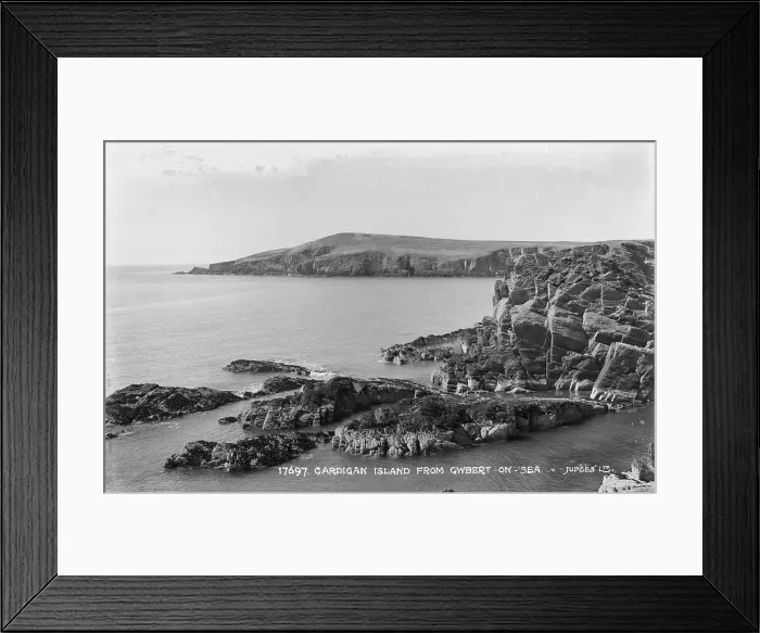 Framed Print : Cardigan Island from Gwbert-on-Sea Framed Print : Cardigan Island from Gwbert-on-Sea