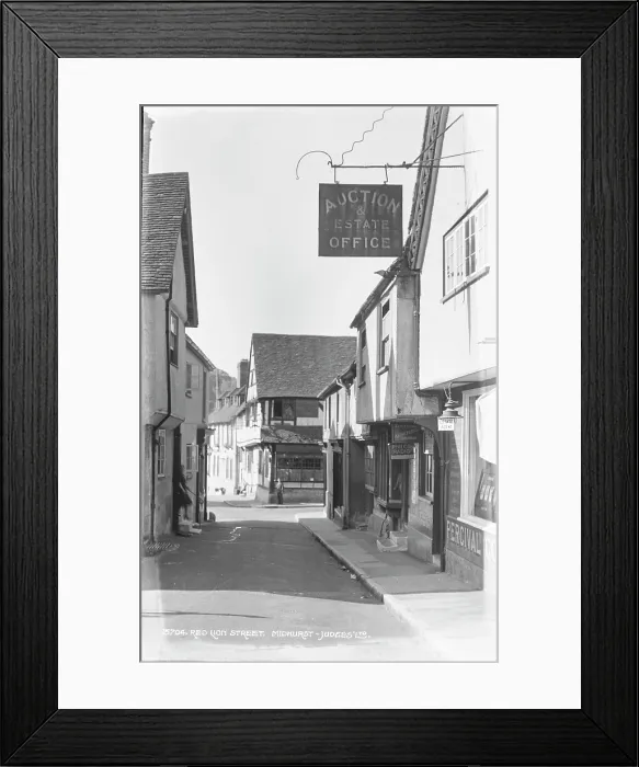 Framed Print : Red Lion Street, Midhurst Framed Print : Red Lion Street, Midhurst