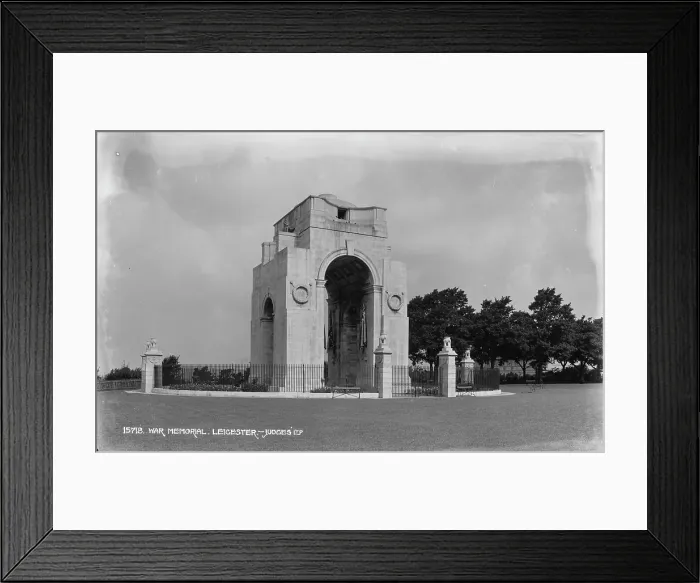 Framed Print : War Memorial in Leicester Framed Print : War Memorial in Leicester