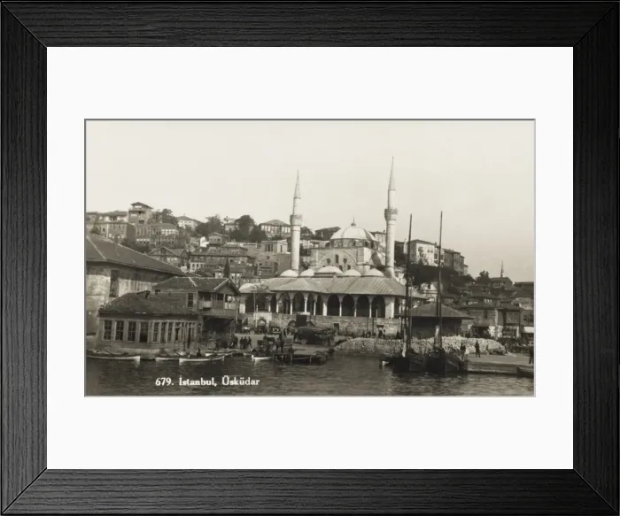 Framed Print : Uskudar - Istanbul, Turkey Framed Print : Uskudar - Istanbul, Turkey