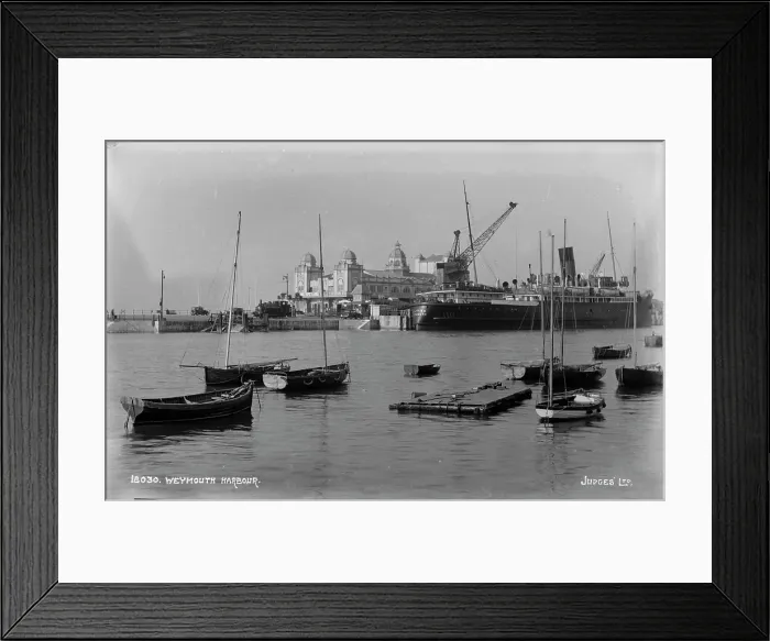 Framed Print : Weymouth Harbour Framed Print : Weymouth Harbour