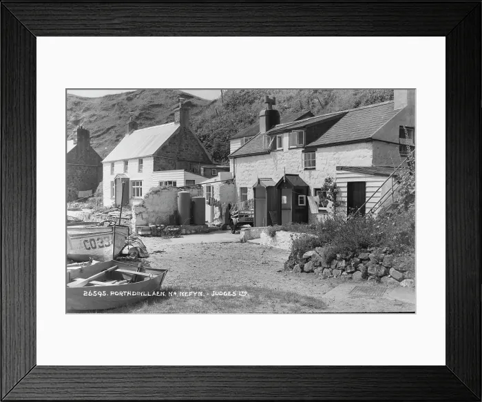 Framed Print : Coastal Cottages at Porthdinllaen Framed Print : Coastal Cottages at Porthdinllaen