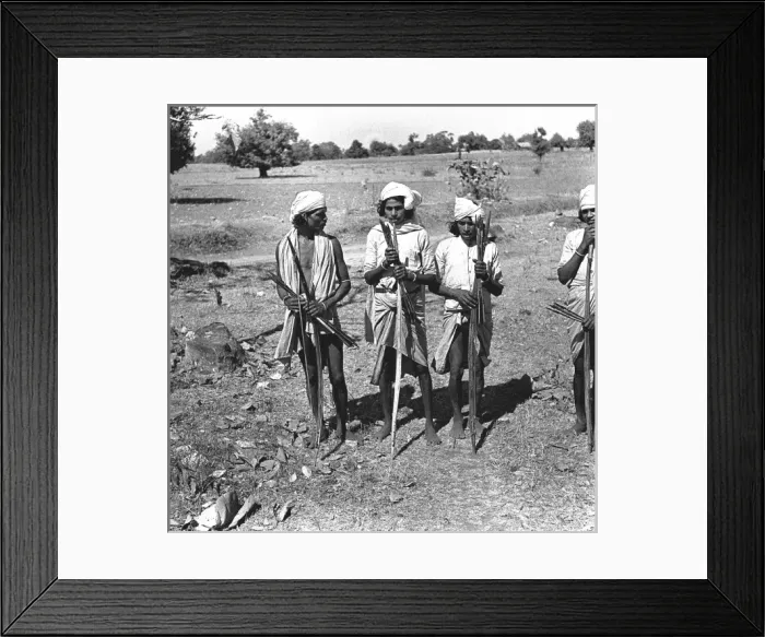 Framed Print : Men with bows and arrows, Madhya Pradesh, India Framed Print : Men with bows and arrows, Madhya Pradesh, India