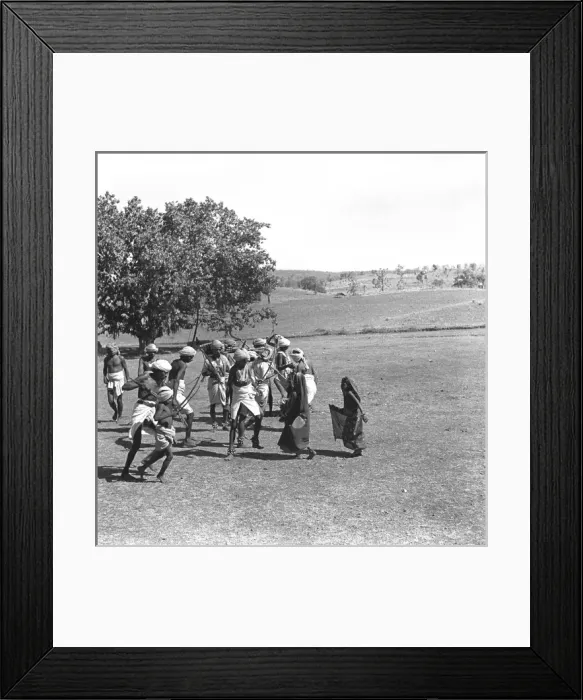 Framed Print : Men with bows and arrows, Madhya Pradesh, India Framed Print : Men with bows and arrows, Madhya Pradesh, India