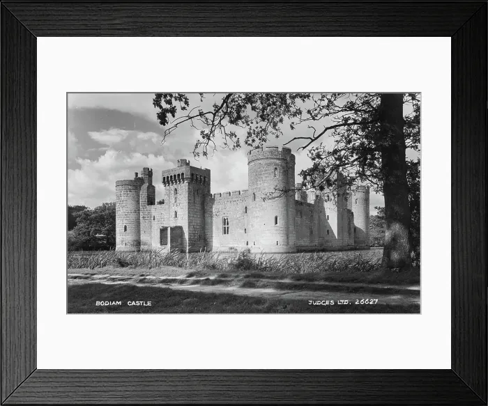 Framed Print : Bodiam Castle Framed Print : Bodiam Castle