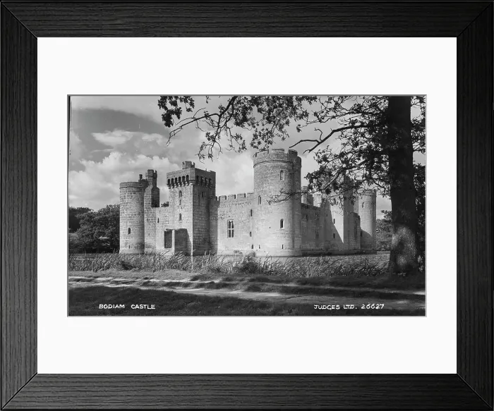 Framed Print : Bodiam Castle Framed Print : Bodiam Castle