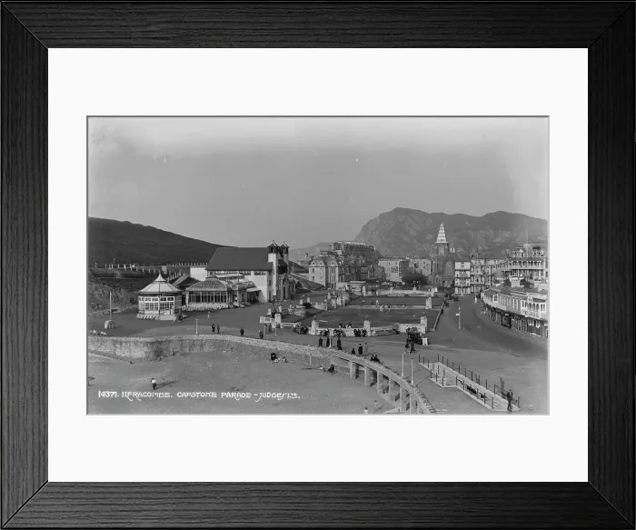 Framed Print : Capstone Parade in Ilfracombe Framed Print : Capstone Parade in Ilfracombe