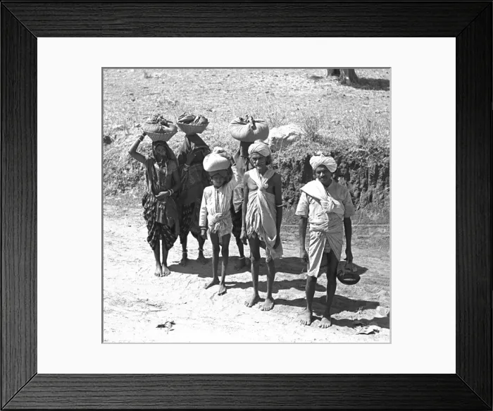 Framed Print : By the Roadside - Madhya Pradesh - India Framed Print : By the Roadside - Madhya Pradesh - India