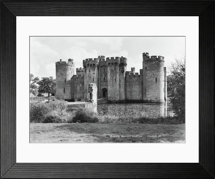 Framed Print : Bodiam Castle Framed Print : Bodiam Castle