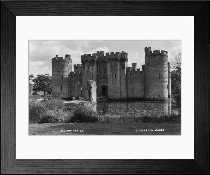 Framed Print : Bodiam Castle Framed Print : Bodiam Castle