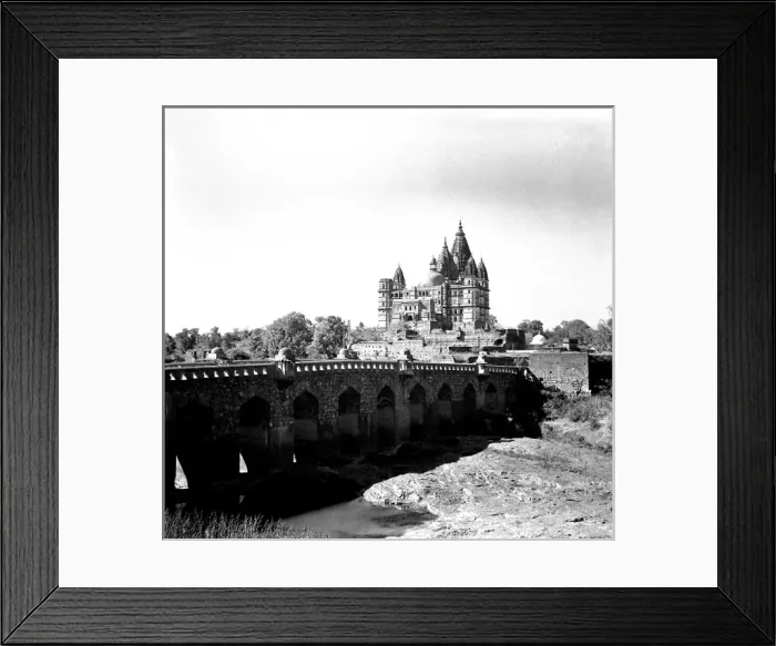 Framed Print : Chaturbhuj Temple - Orchha - India Framed Print : Chaturbhuj Temple - Orchha - India