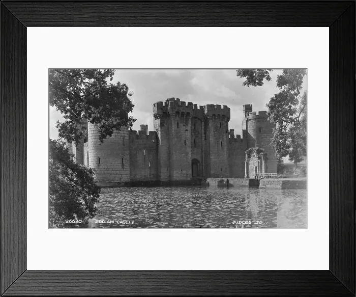 Framed Print : Bodiam Castle Framed Print : Bodiam Castle