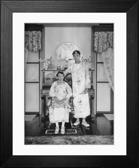 Framed Print : Royal Couple - Thailand Framed Print : Royal Couple - Thailand