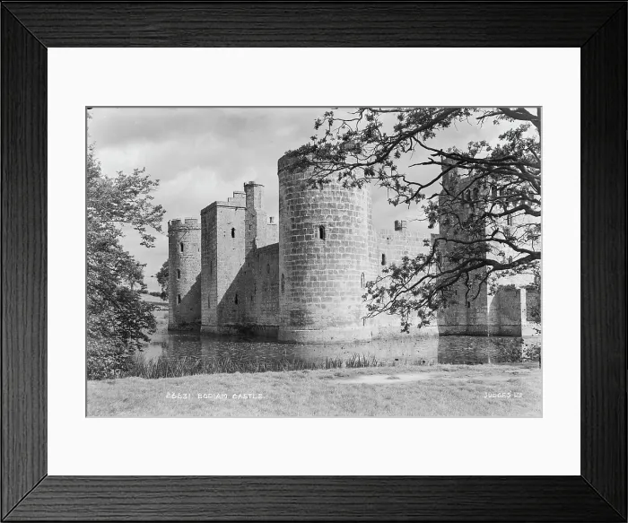 Framed Print : Bodiam Castle Framed Print : Bodiam Castle