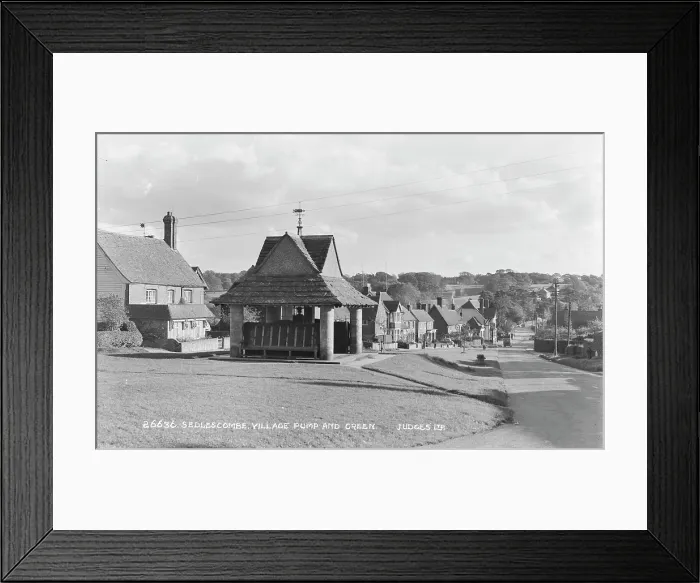 Framed Print : Sedlescombe Village Pump and Green Framed Print : Sedlescombe Village Pump and Green