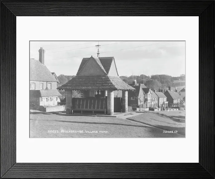Framed Print : Sedlescombe Village Pump Framed Print : Sedlescombe Village Pump