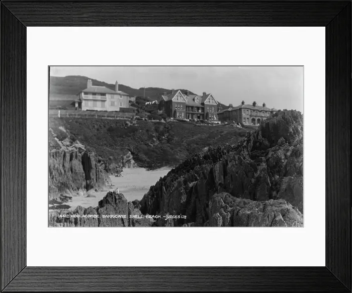 Framed Print : Barricane Shell Beach, Woolacombe Framed Print : Barricane Shell Beach, Woolacombe